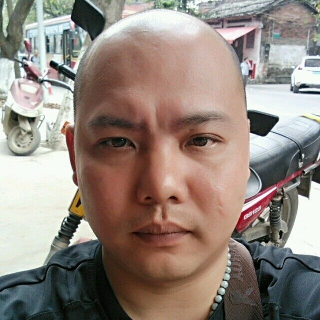 开心就好的第一张照片--贵港残疾人相亲网